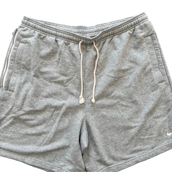 NEW NIKE Standard Issue Dri Fit 7.5" Basketball Shorts in Gray Heather SZ XL - Picture 2 of 10